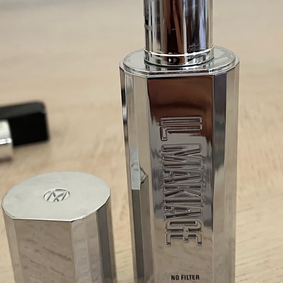 IL MAKIAGE Makeup Il Makiage Poreless Base Smoothing Primer Poshmark